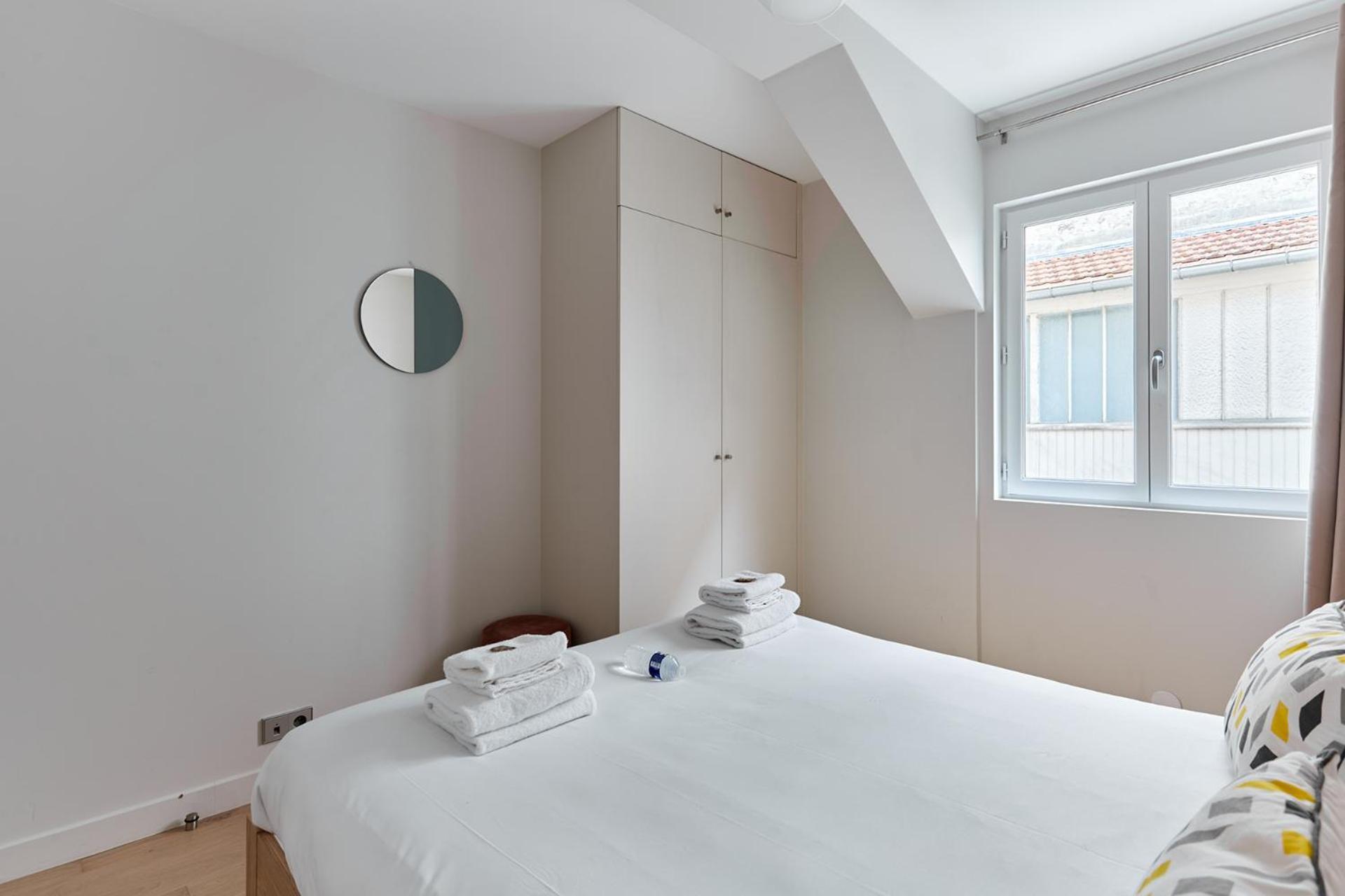 Residence Porte Maillot Arc De Triomphe By Studio Prestige Париж Екстериор снимка