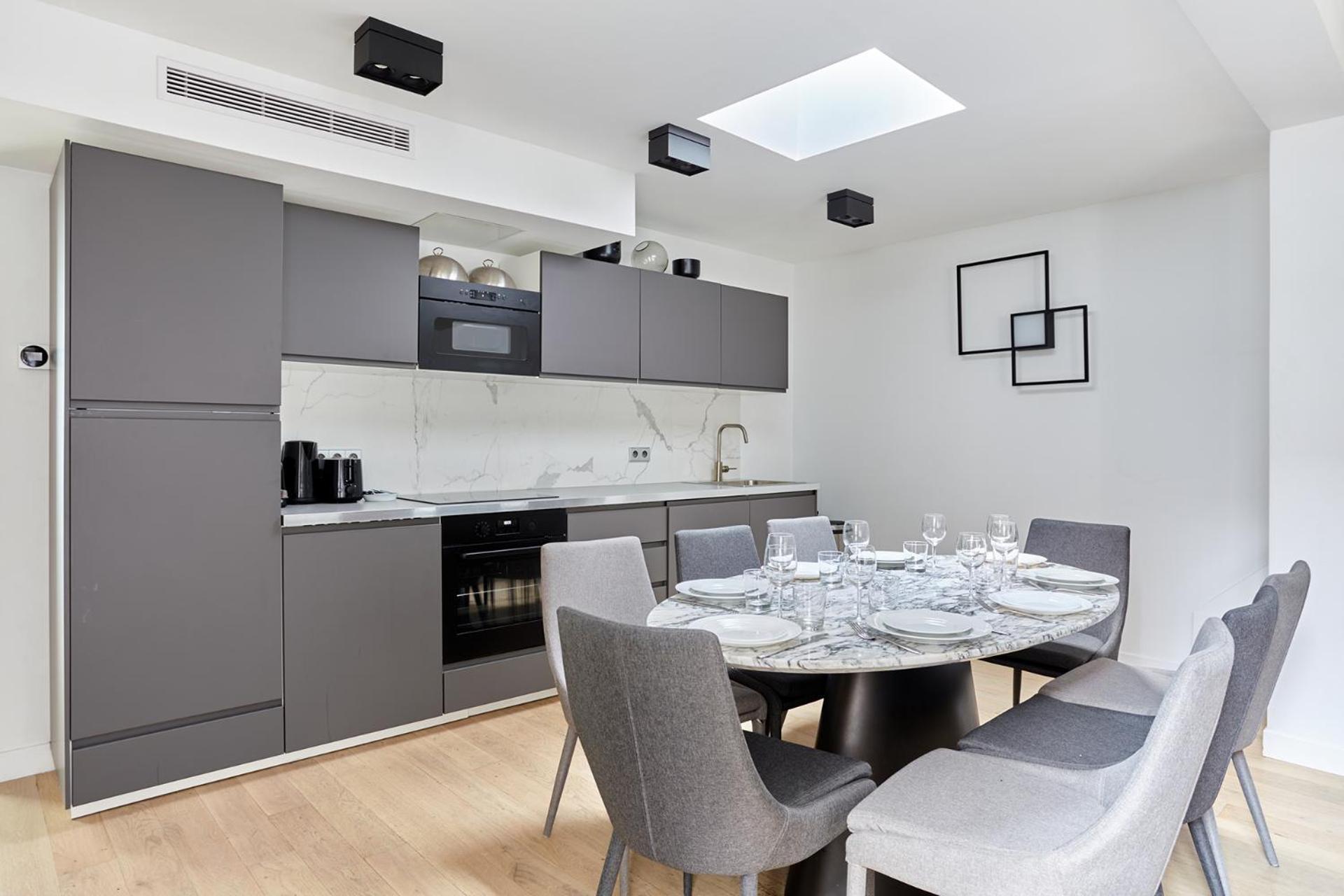 Residence Porte Maillot Arc De Triomphe By Studio Prestige Париж Екстериор снимка